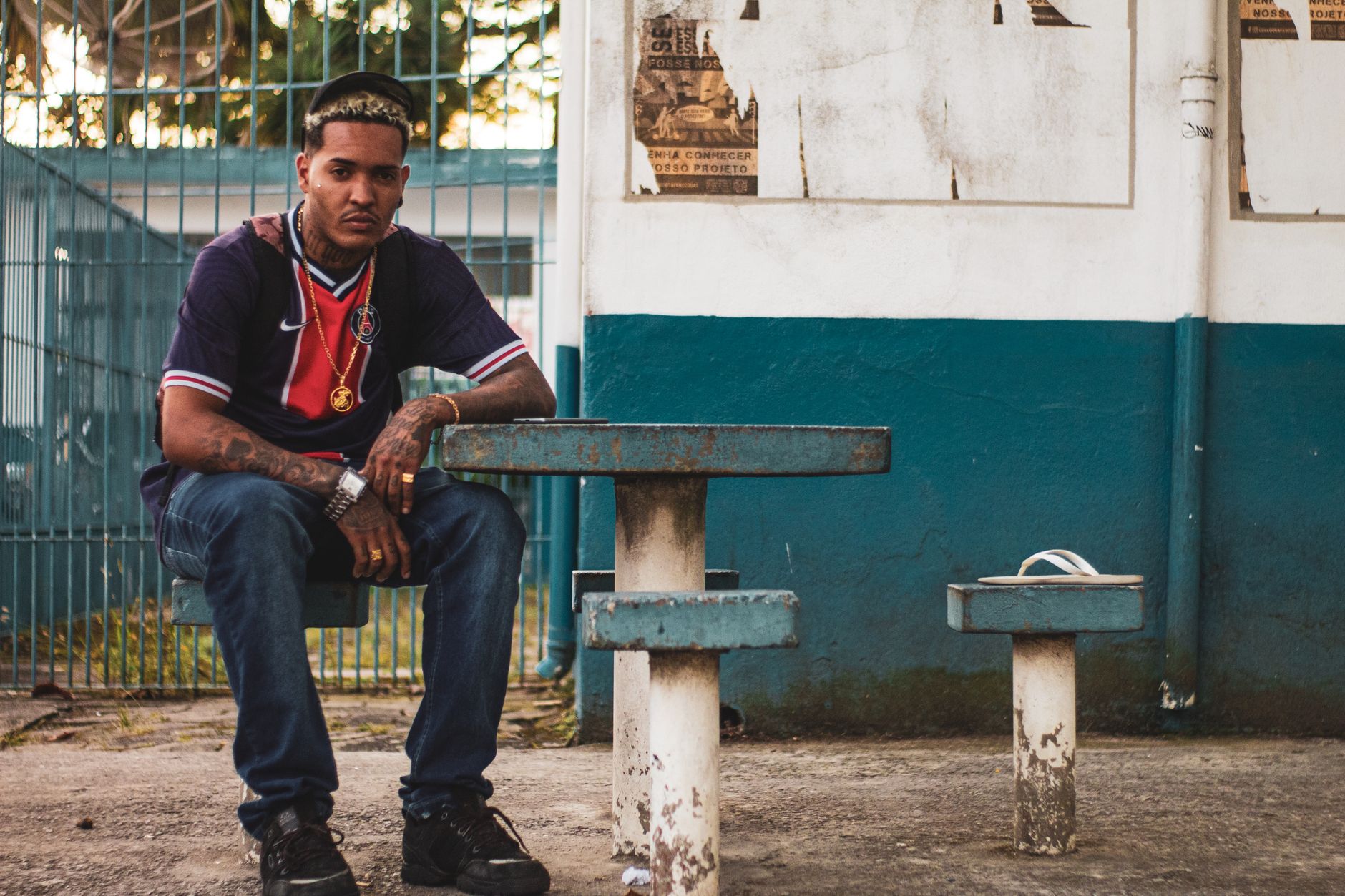 Casual portrait of a man in urban Lorena, São Paulo setting.
